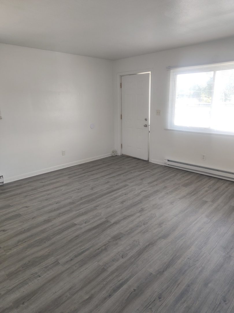 1039 Sheridan Road #3, Winthrop Harbor, IL 60096