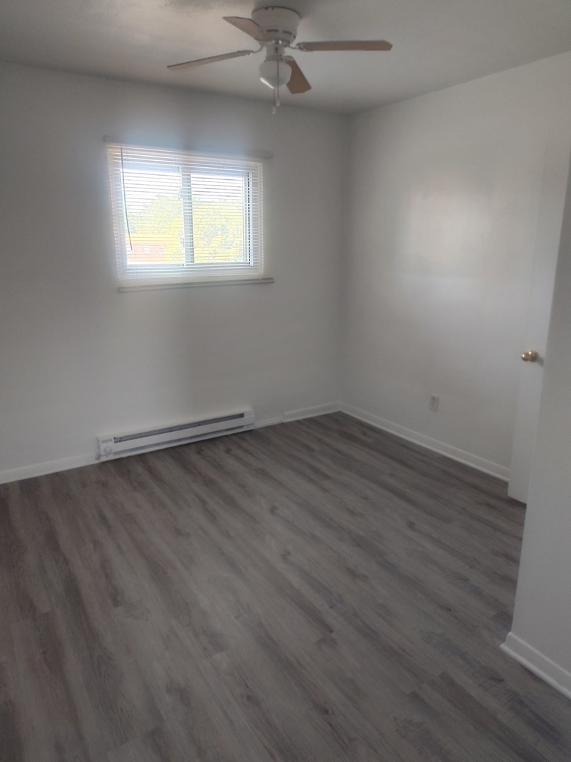 1039 Sheridan Road #3, Winthrop Harbor, IL 60096
