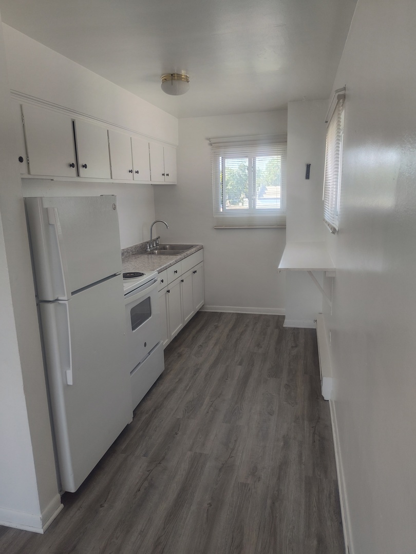 1039 Sheridan Road #3, Winthrop Harbor, IL 60096