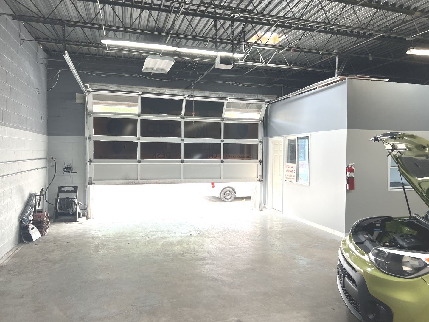 3445 N Pulaski Road, Chicago, IL 60641