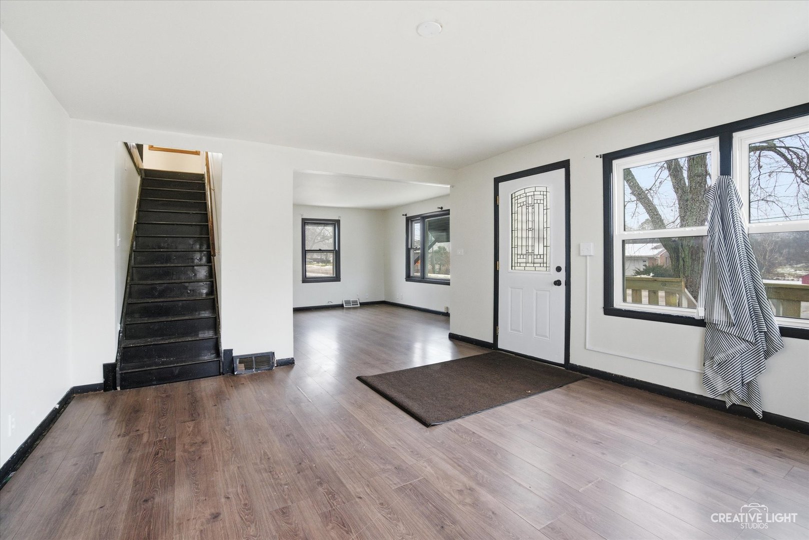 816 S Ottawa Street, Earlville, IL 60518