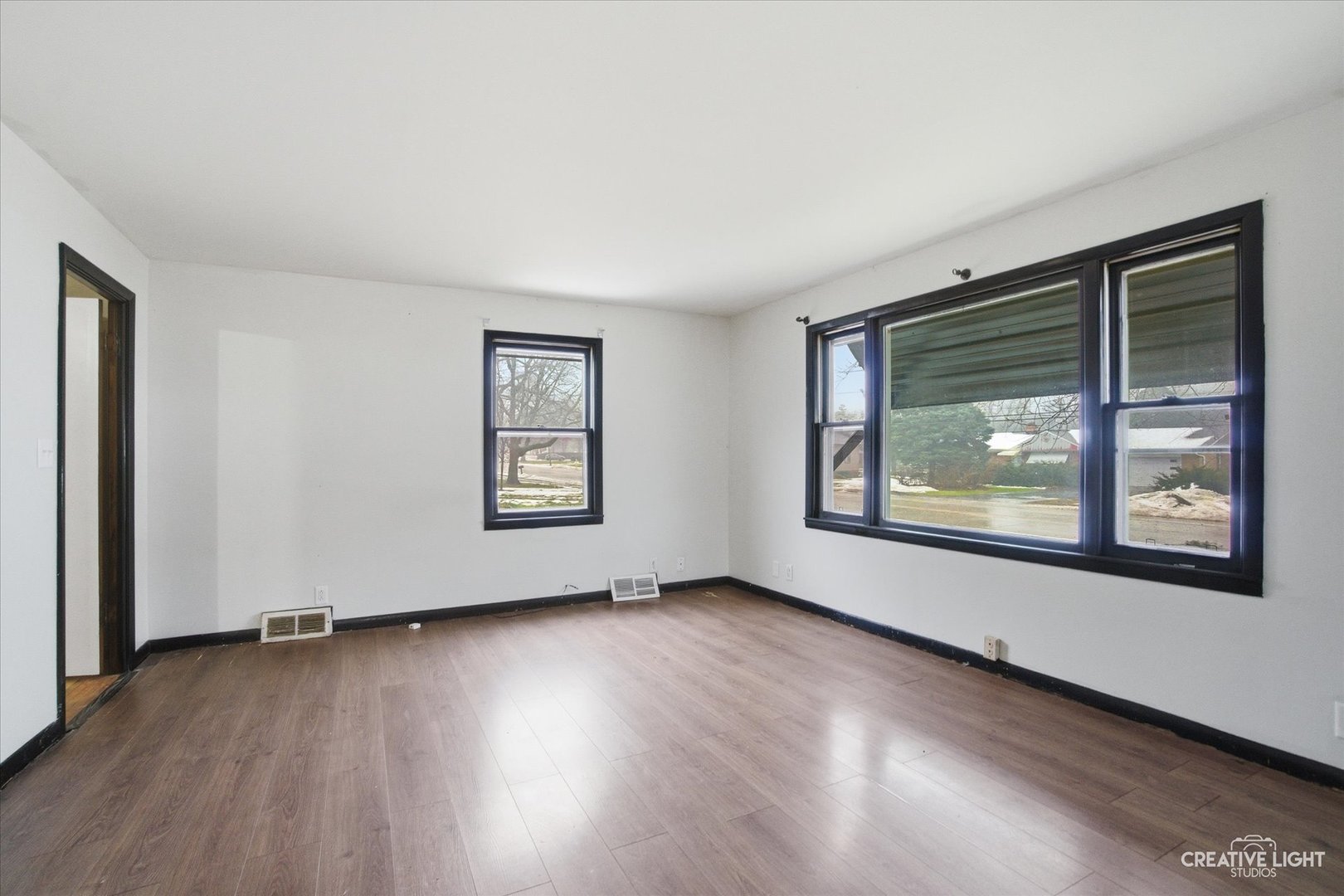 816 S Ottawa Street, Earlville, IL 60518