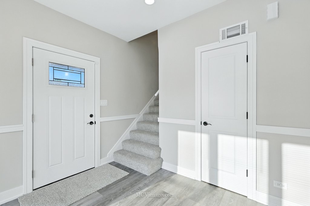 237 E 92nd Street, Chicago, IL 60619