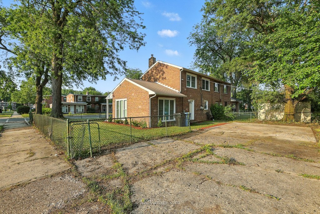 237 E 92nd Street, Chicago, IL 60619