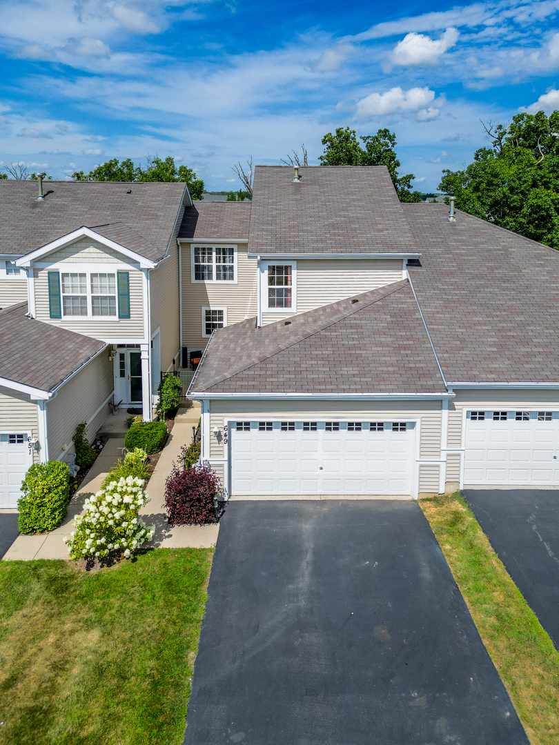 649 N Fox Trail, Round Lake, IL 60073
