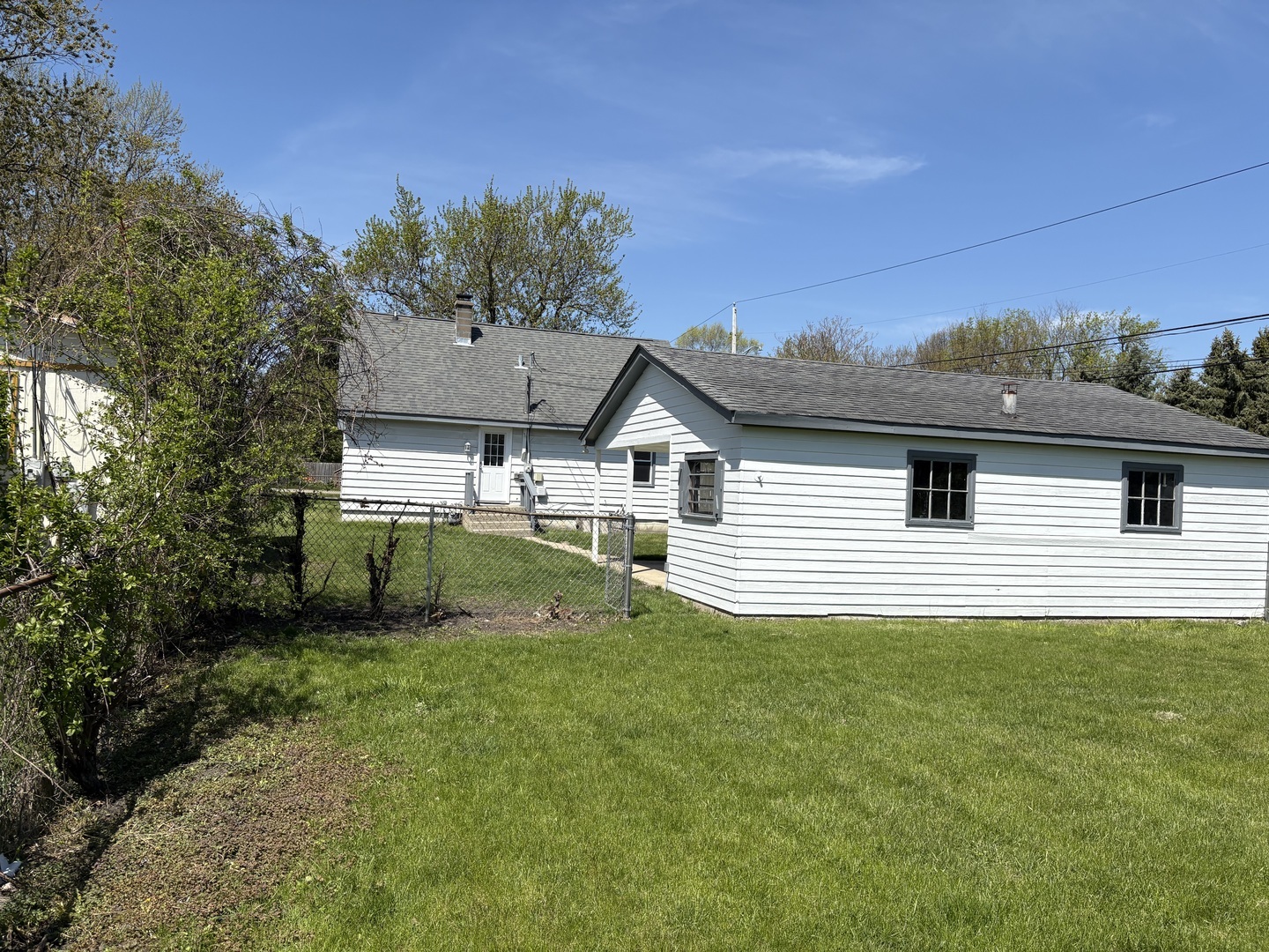 37863 N Harper Road, Beach Park, IL 60087