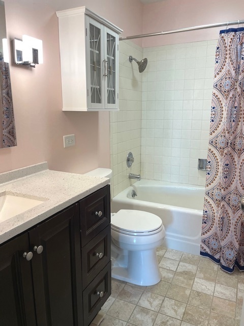 141 N La Grange Road #504, La Grange, IL 60525
