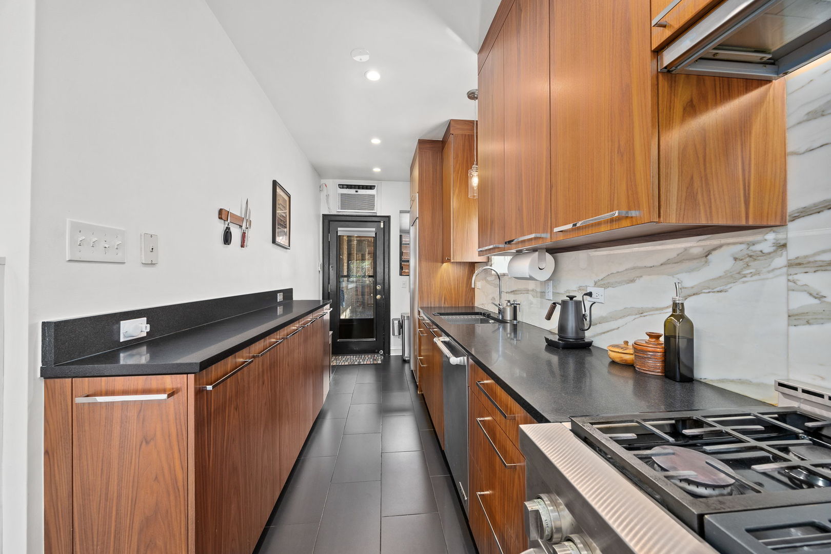 7631 N Eastlake Terrace #2A-3A, Chicago, IL 60626