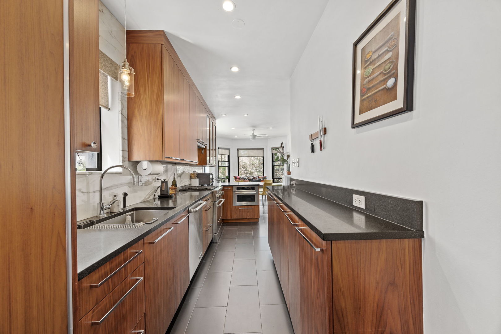 7631 N Eastlake Terrace #2A-3A, Chicago, IL 60626