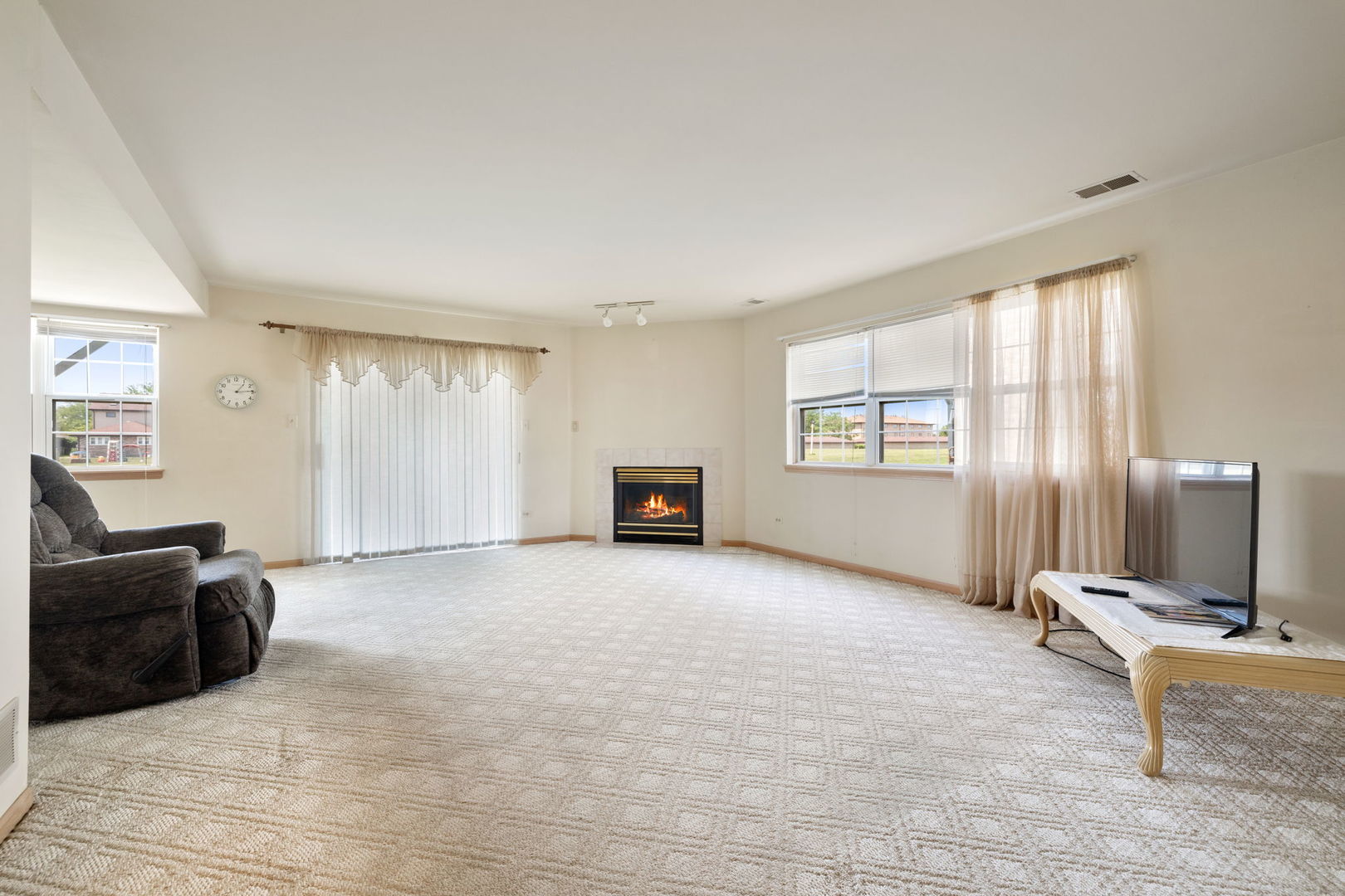 16142 Bormet Drive, Tinley Park, IL 60477
