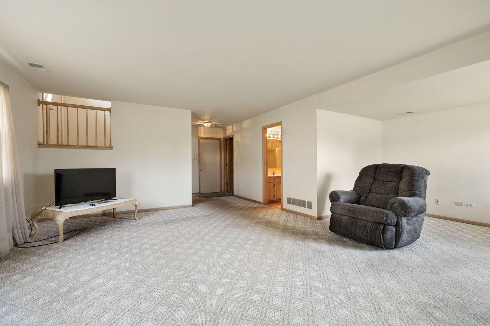 16142 Bormet Drive, Tinley Park, IL 60477