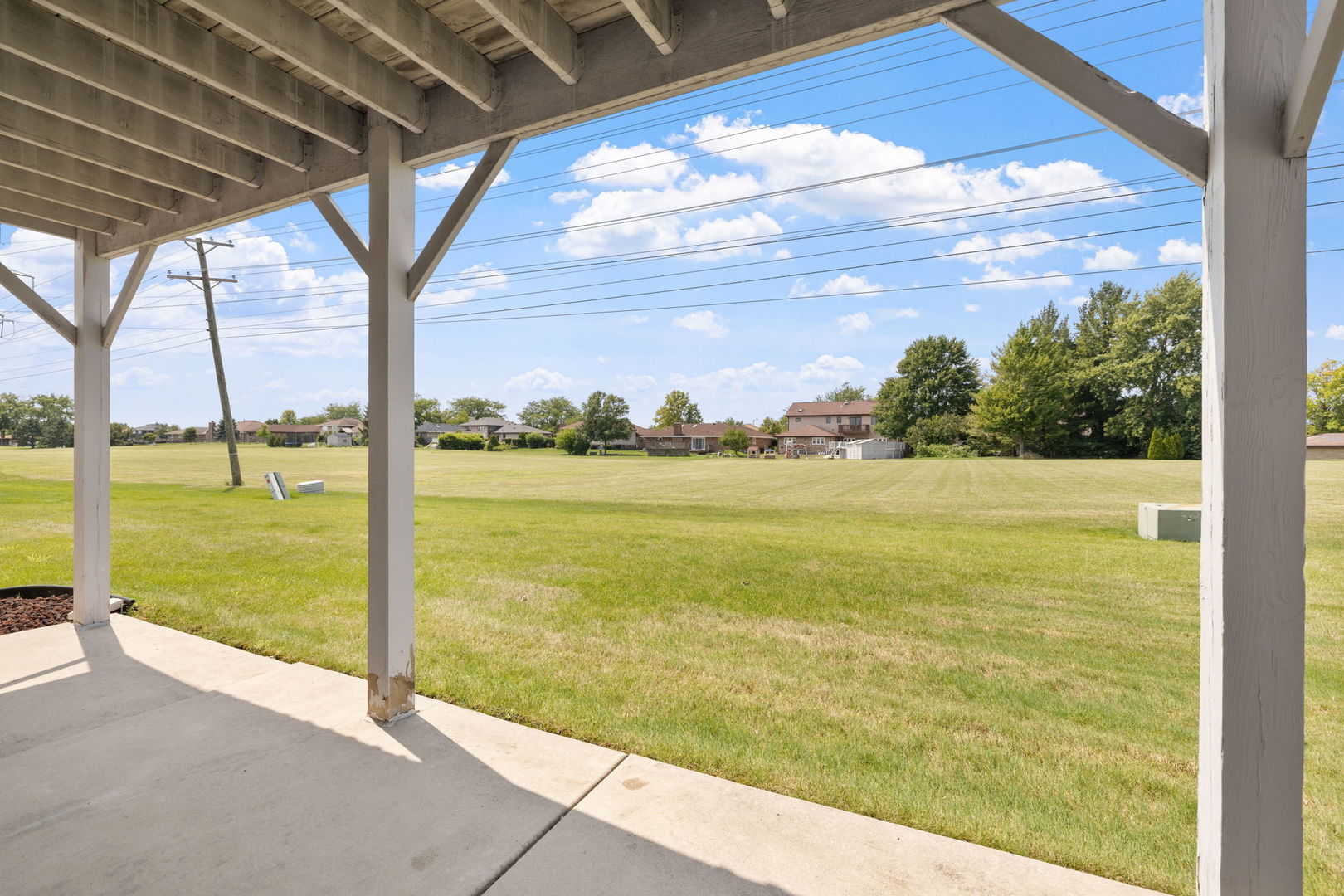 16142 Bormet Drive, Tinley Park, IL 60477