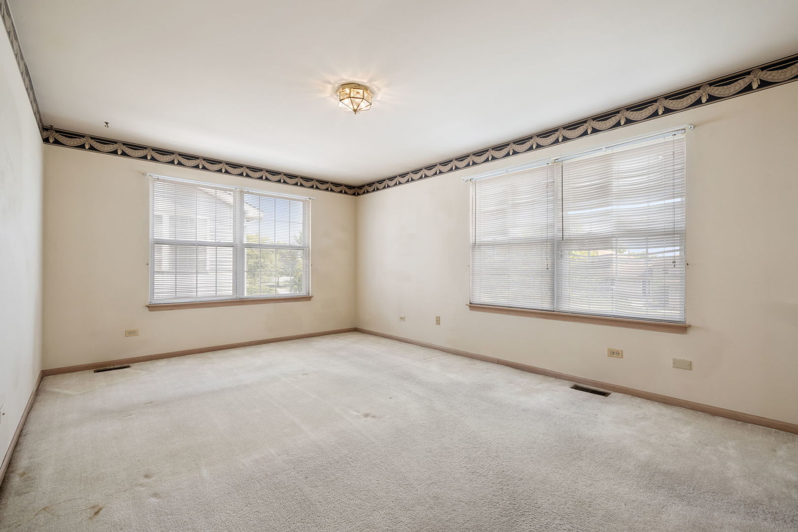 16142 Bormet Drive, Tinley Park, IL 60477