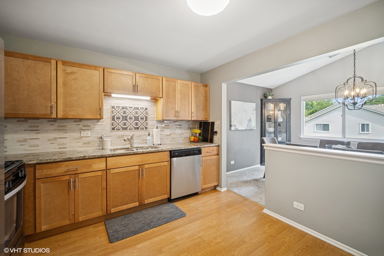 1406 Shore Court #D2, Wheeling, IL 60090