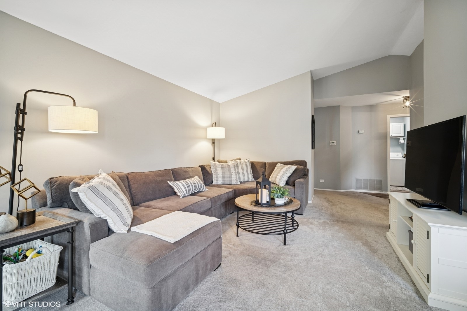 1406 Shore Court #D2, Wheeling, IL 60090