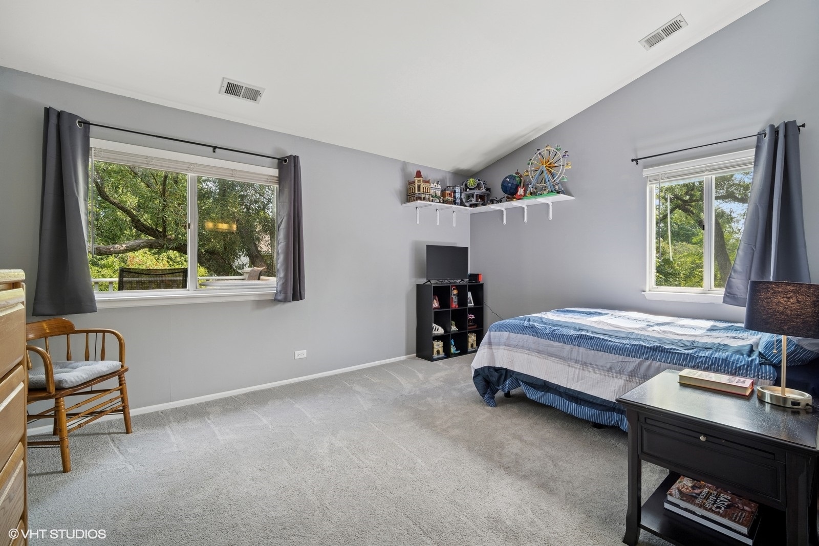 1406 Shore Court #D2, Wheeling, IL 60090