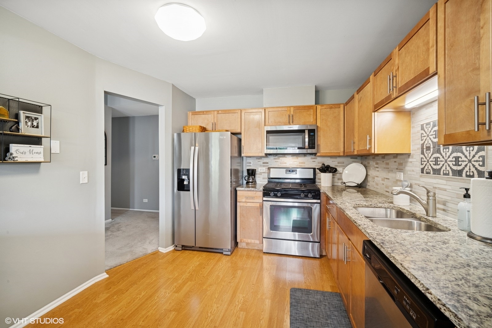 1406 Shore Court #D2, Wheeling, IL 60090