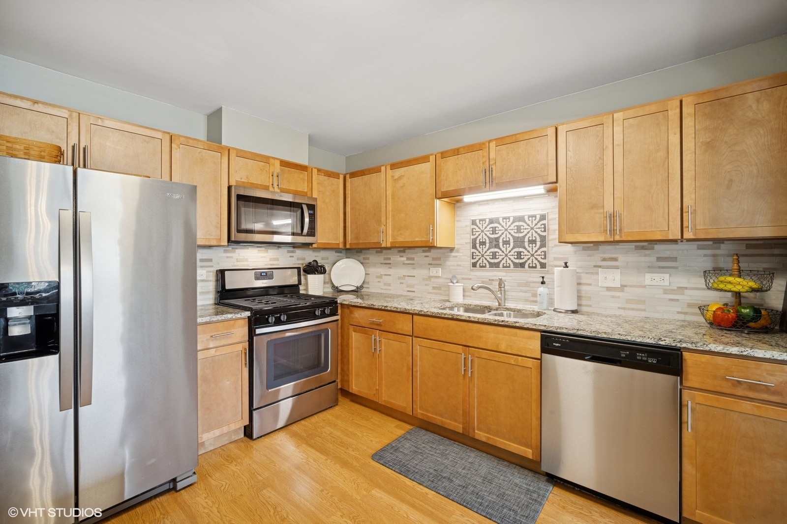 1406 Shore Court #D2, Wheeling, IL 60090