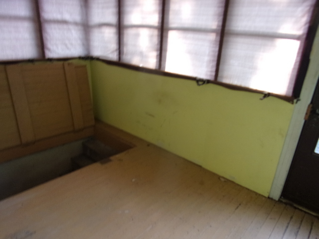 201 E North Street, Waynesville, IL 61778