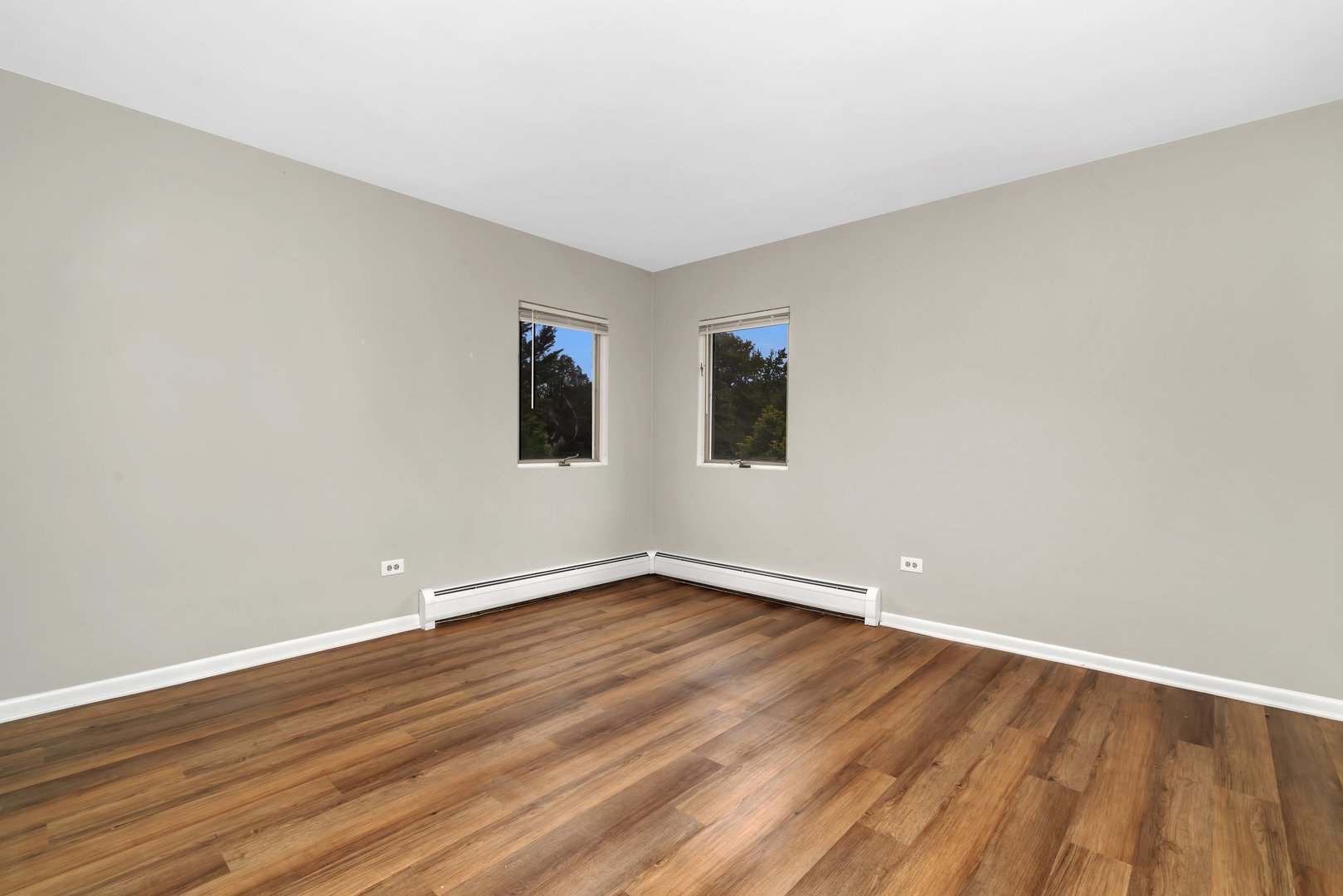 42 S Waiola Avenue #02, La Grange, IL 60525