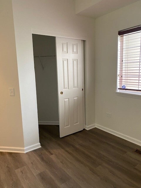 1105 E Cambria Lane #1105, Lombard, IL 60148