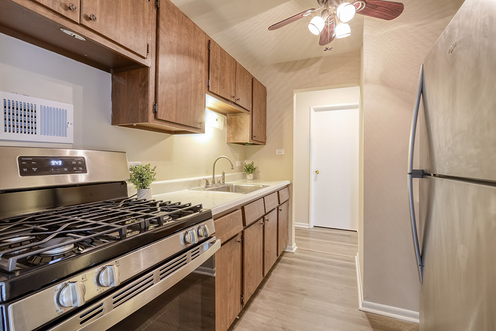 9840 S Pulaski Road #305, Oak Lawn, IL 60453