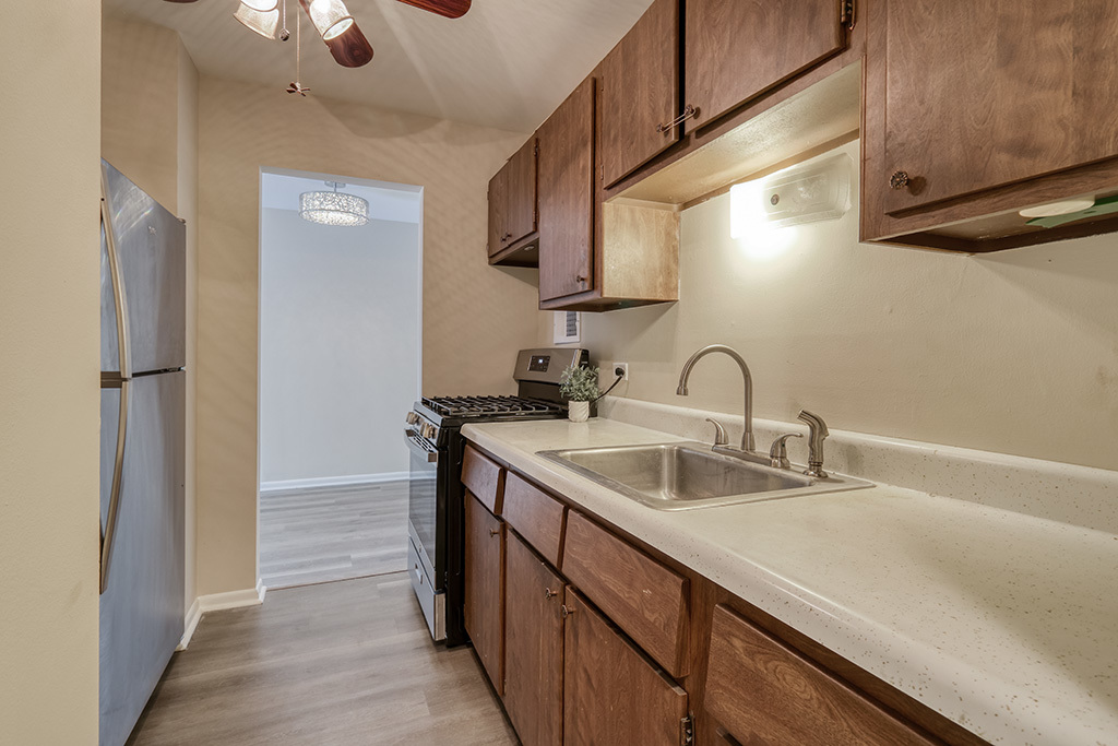 9840 S Pulaski Road #305, Oak Lawn, IL 60453
