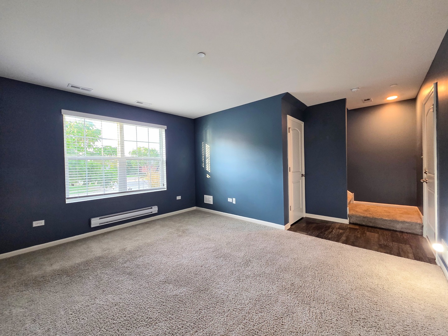 719 Hickory Street, Mundelein, IL 60060