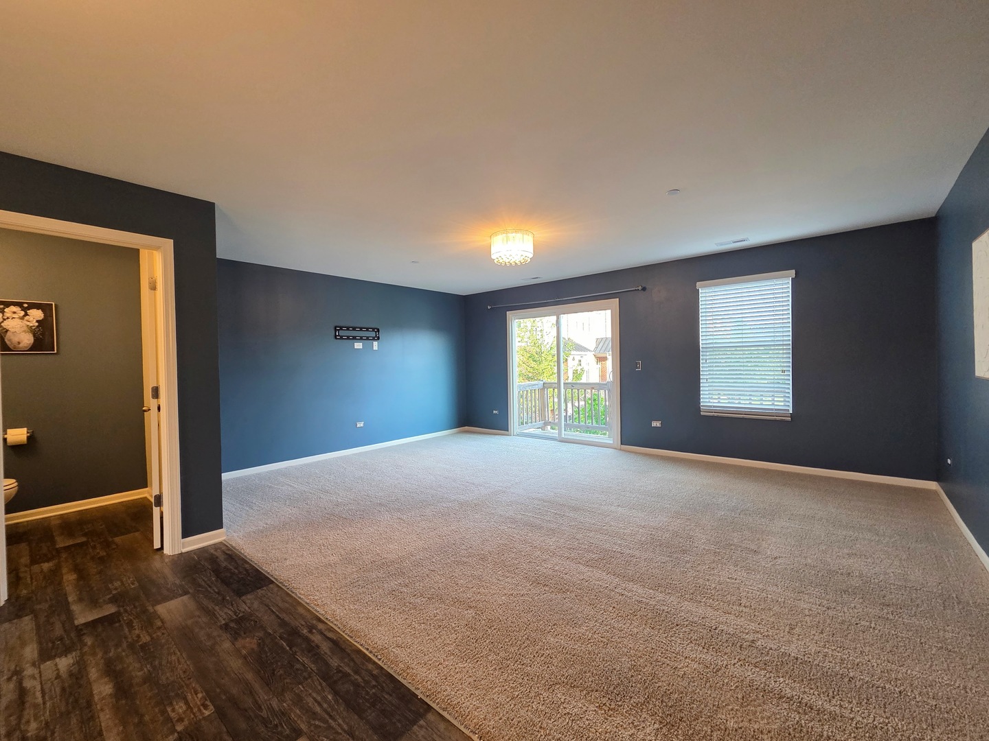 719 Hickory Street, Mundelein, IL 60060