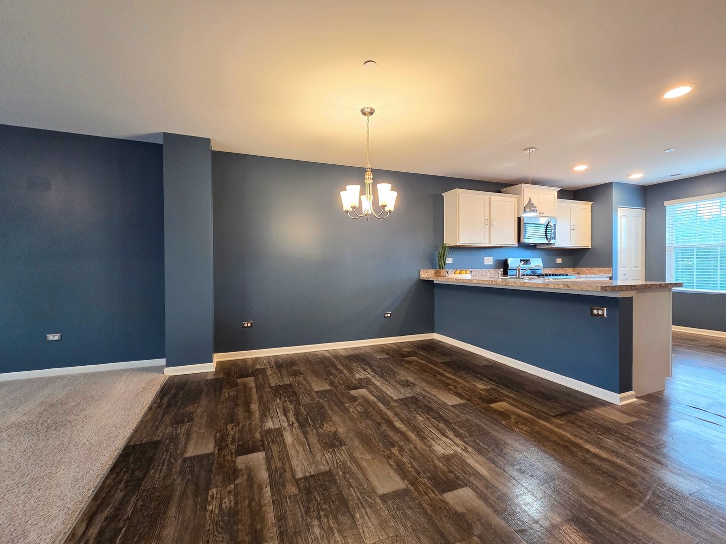 719 Hickory Street, Mundelein, IL 60060