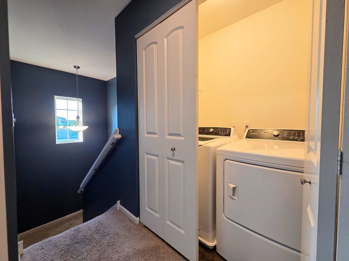 719 Hickory Street, Mundelein, IL 60060