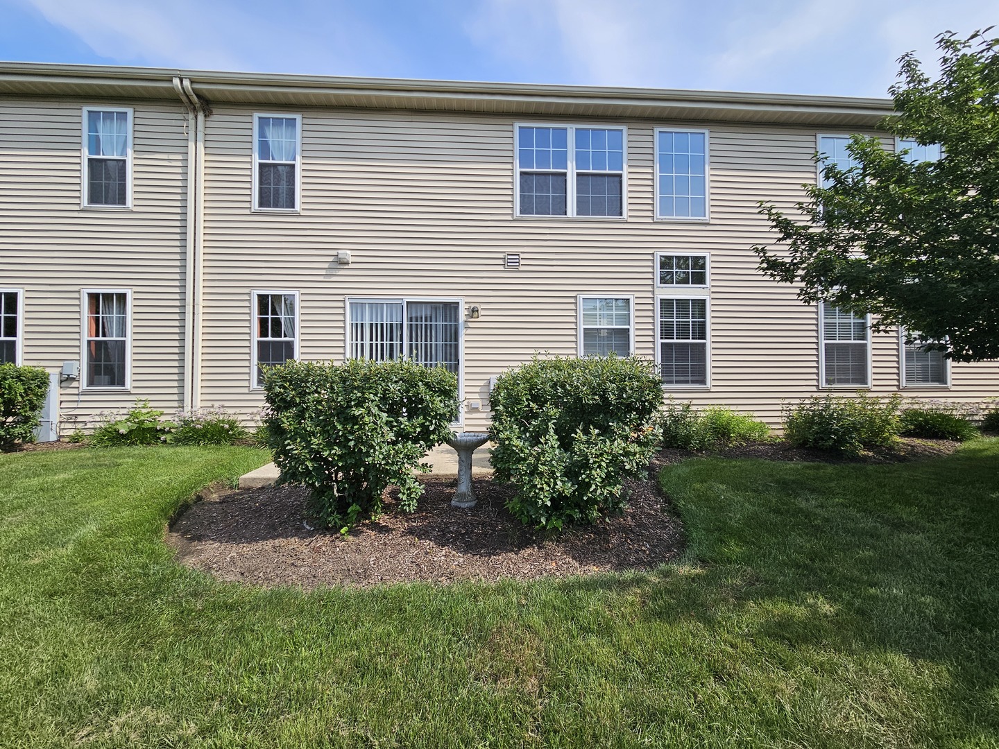 504 Lancaster Drive, Pingree Grove, IL 60140