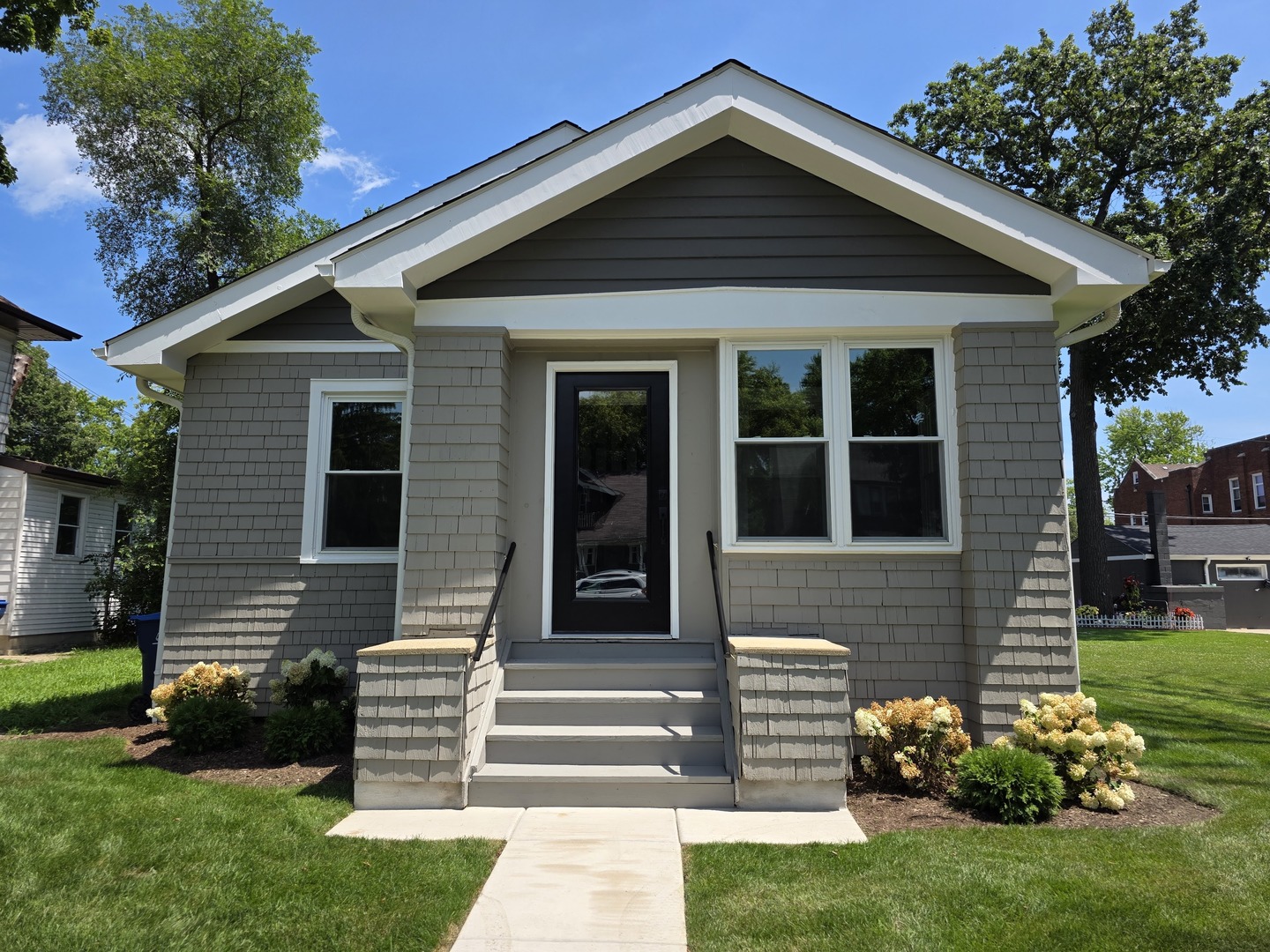 1819 Victoria Avenue, North Chicago, IL 60064