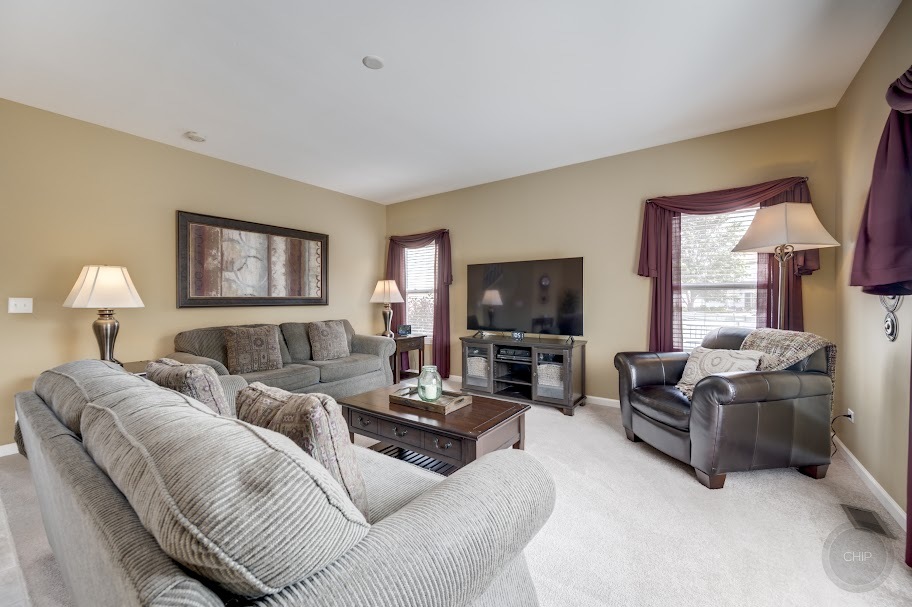 777 N Mather Court, Romeoville, IL 60446