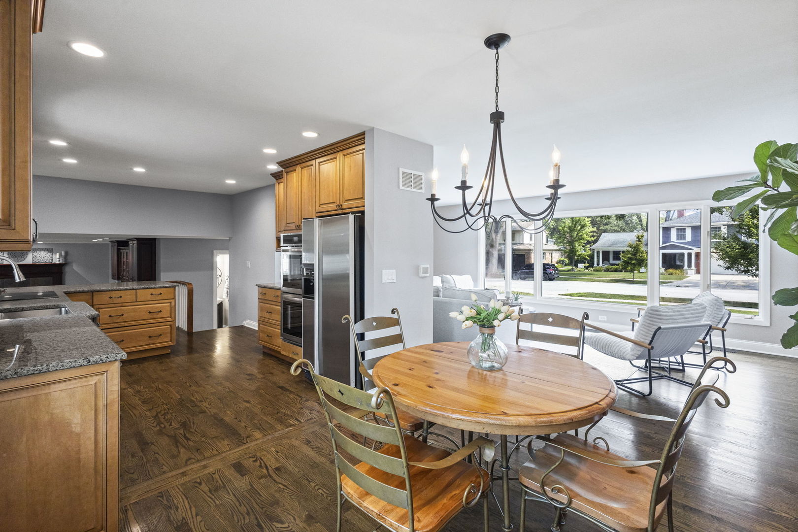 516 S Patton Avenue, Arlington Heights, IL 60005