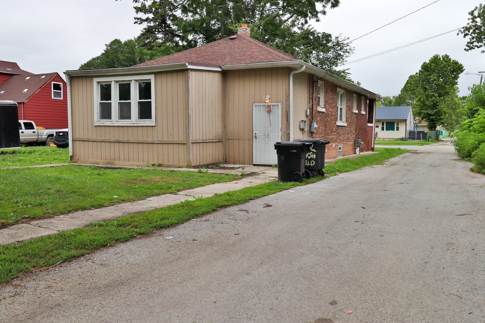 15032 Marshfield Avenue, Harvey, IL 60426