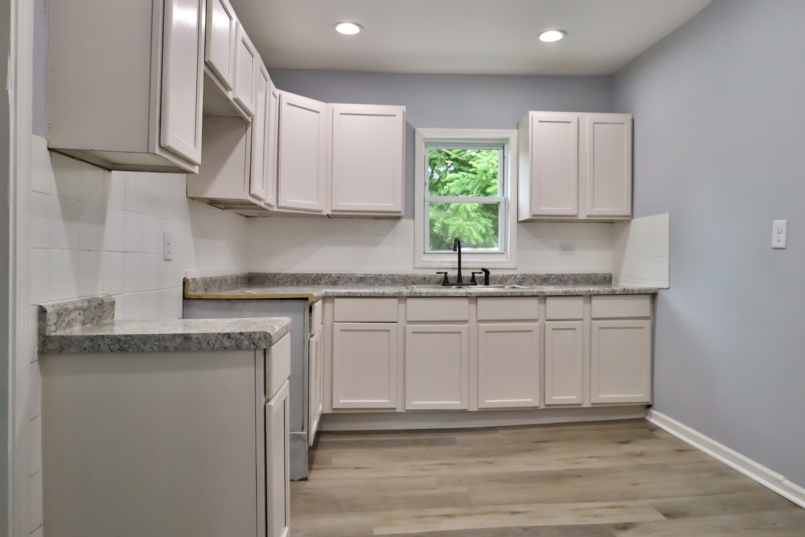 15032 Marshfield Avenue, Harvey, IL 60426