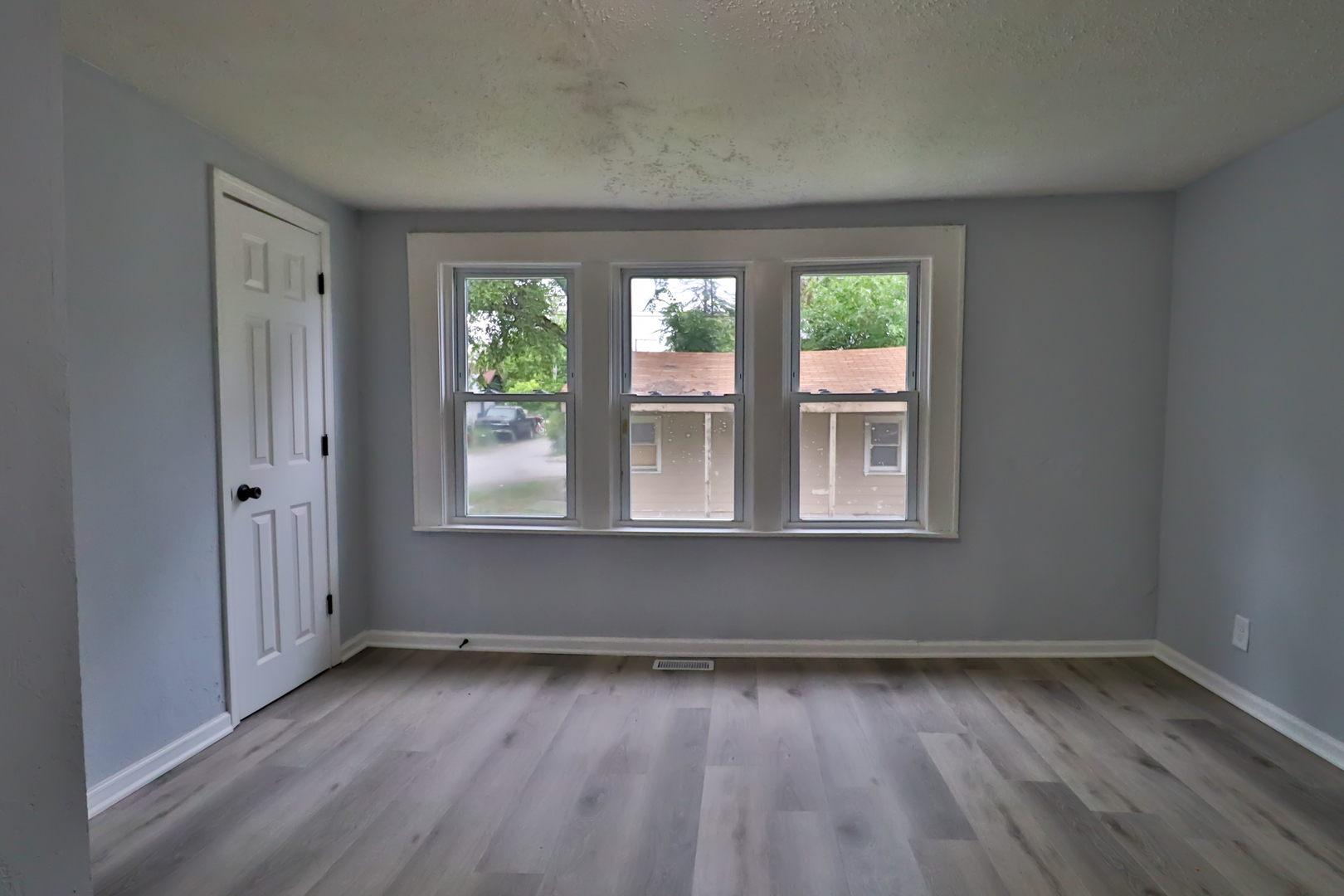 15032 Marshfield Avenue, Harvey, IL 60426