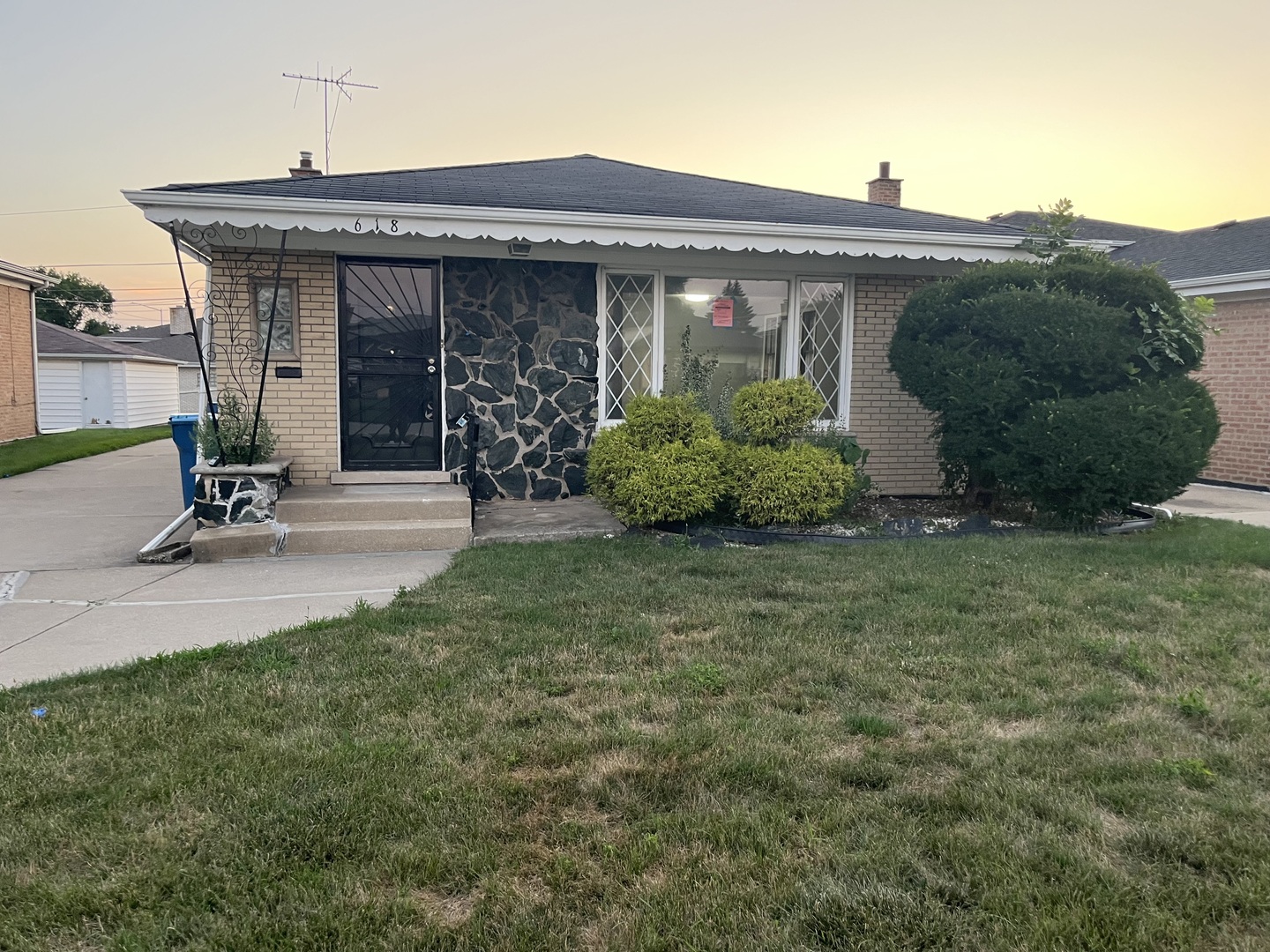 618 MARQUETTE Avenue, Calumet City, IL 60409