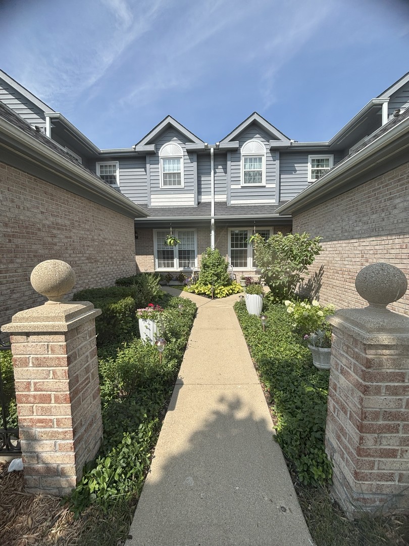 288 Benton Lane, Bloomingdale, IL 60108