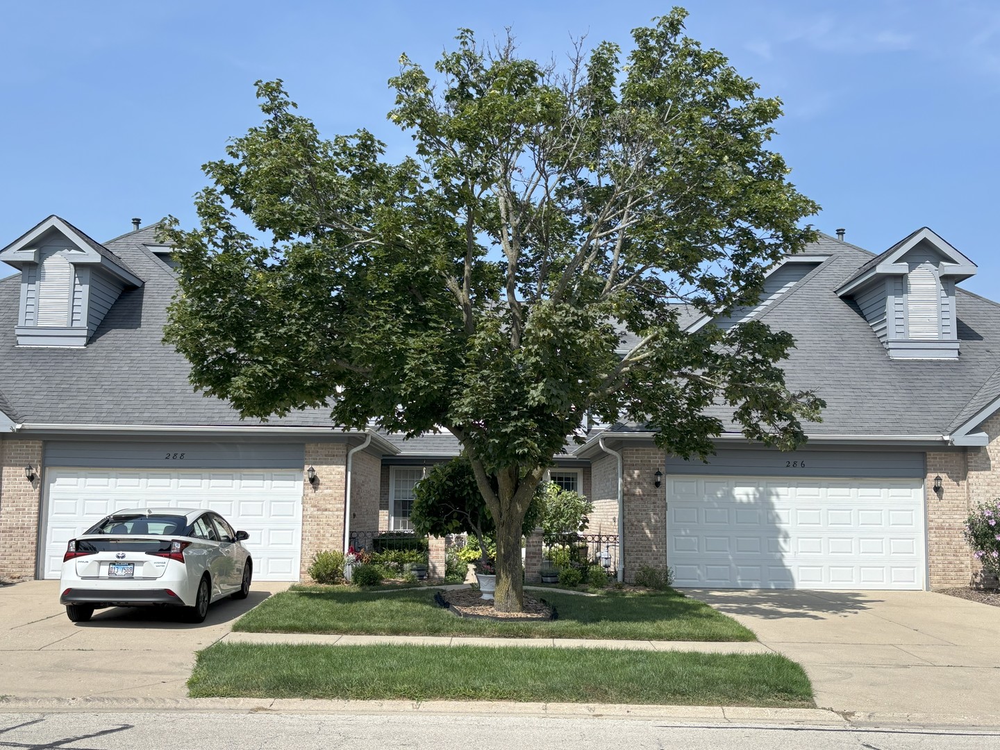 288 Benton Lane, Bloomingdale, IL 60108