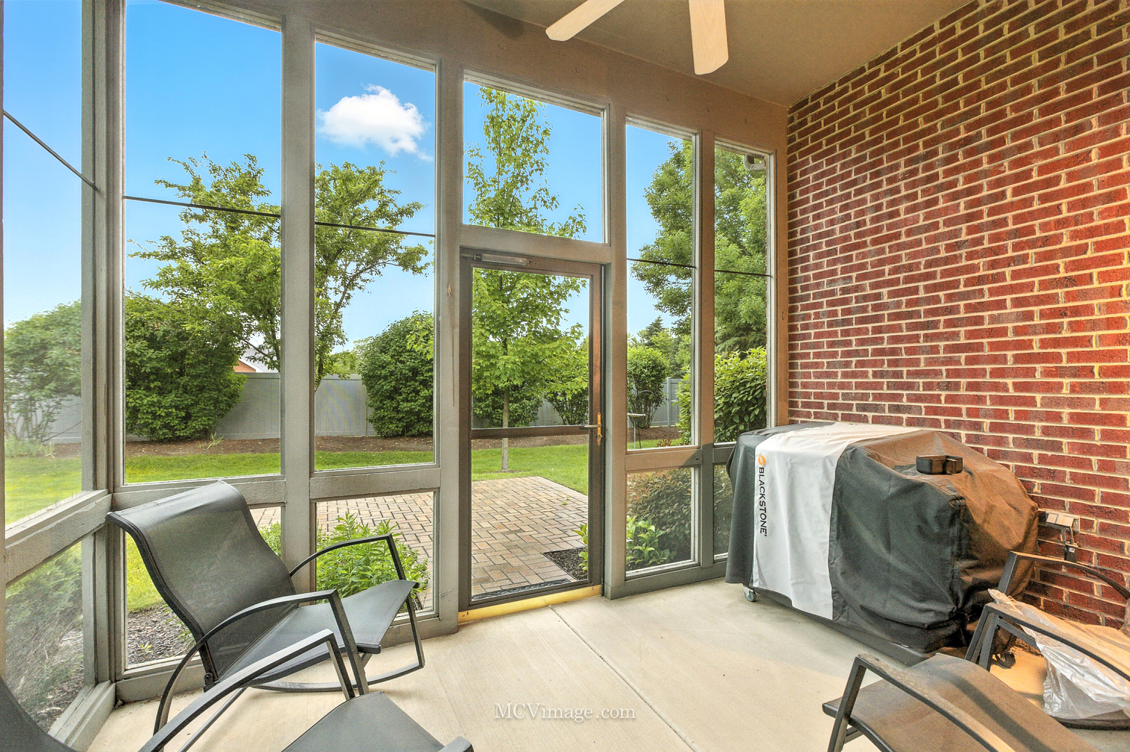 21730 Higley Lane, Frankfort, IL 60423