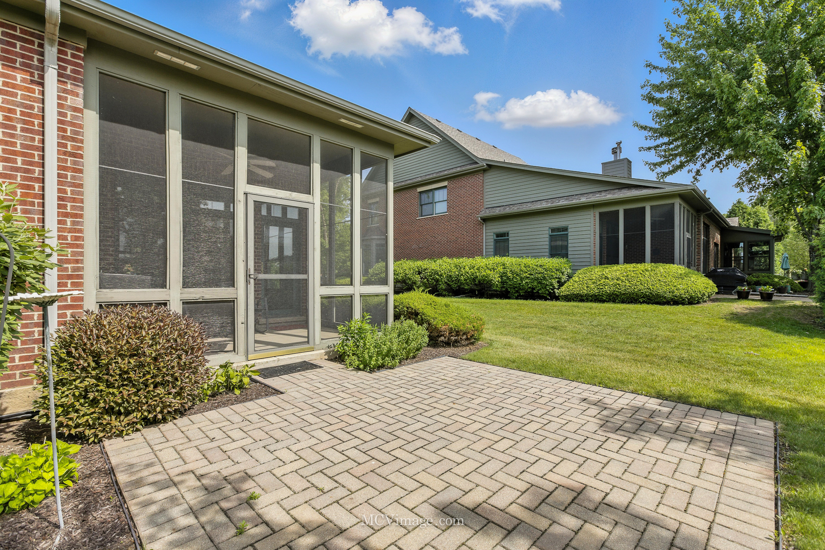 21730 Higley Lane, Frankfort, IL 60423