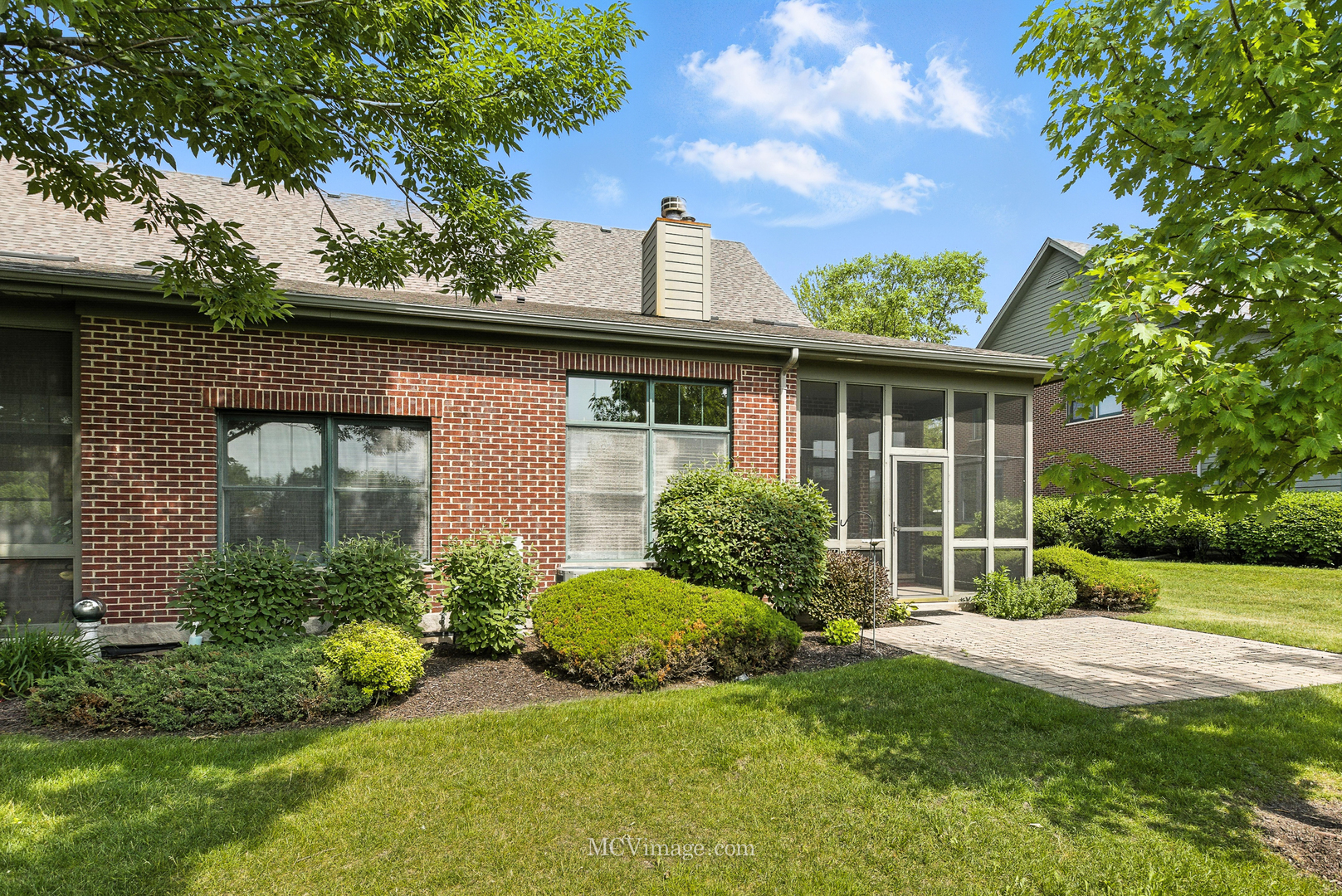 21730 Higley Lane, Frankfort, IL 60423