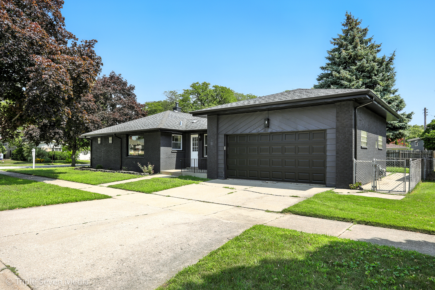 5509 Oak Center Drive, Oak Lawn, IL 60453
