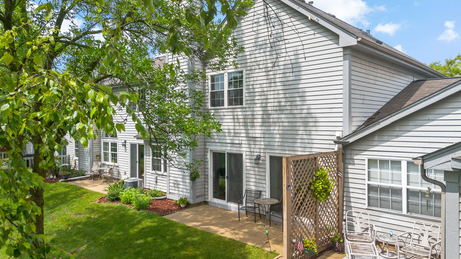 1919 Prentiss Drive, Downers Grove, IL 60516