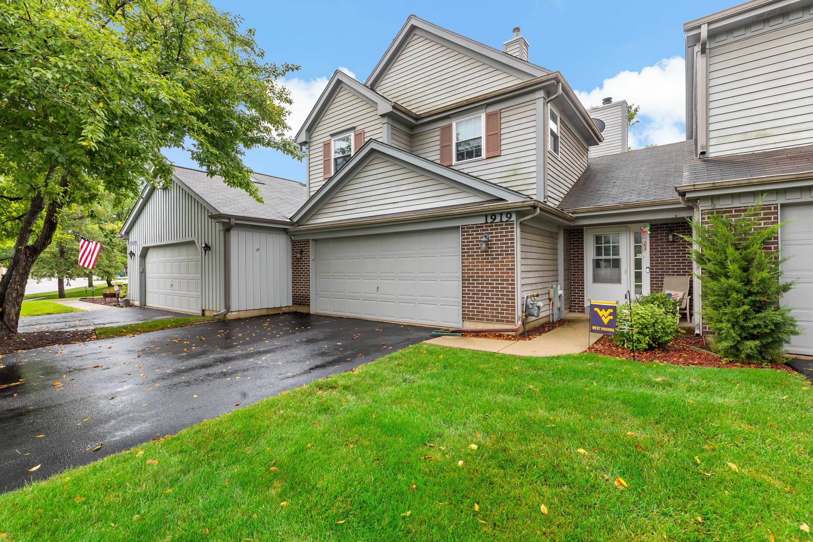 1919 Prentiss Drive, Downers Grove, IL 60516