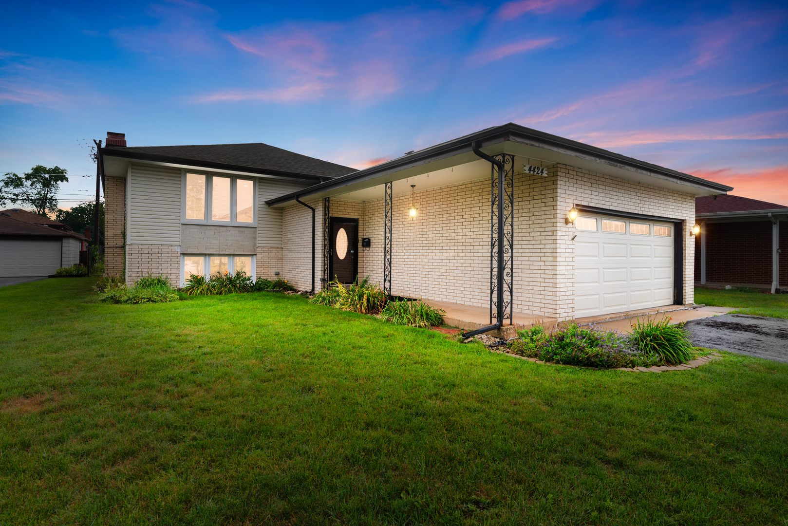 4424 Maple Avenue, Brookfield, IL 60513