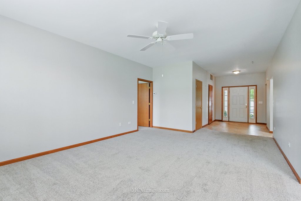 21308 Brush Lake Drive, Crest Hill, IL 60403