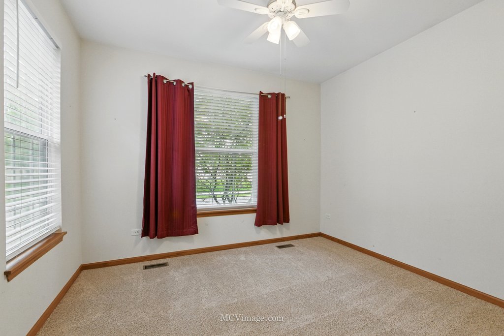21308 Brush Lake Drive, Crest Hill, IL 60403